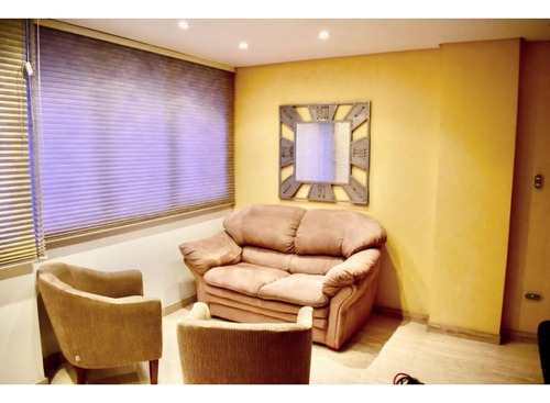 Se Alquila Apartamento 100m2 2h/3b/2p Campo Alegre 1669