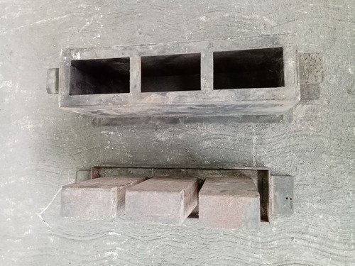 Imagen 2 de 5 de Molde Para Bloques De 10 17114