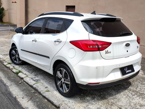 JAC T40 1.6 16V GASOLINA PLUS 4P CVT