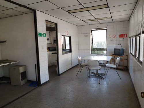 (bod) Bodega, A 300m De Metro, Conectividad