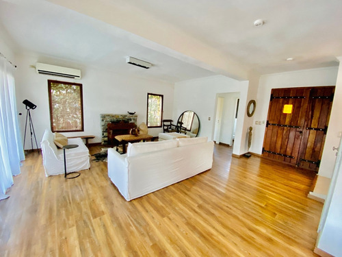 Imagen 8 de 30 de Casa En Alquiler Amoblada De Lujo En Santa Clara, 3 Dormitorios, 2 Baños Y Piscina! Villanueva!