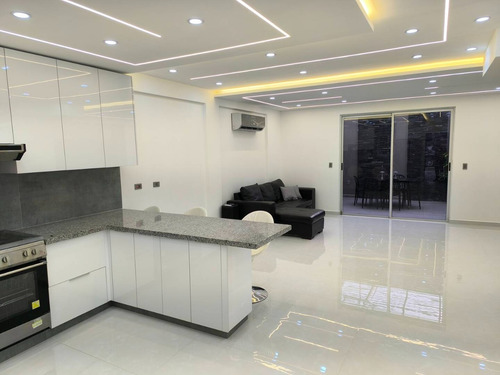 Espectacular Townhouse En Urb. El Rincón, Conj. Res. Rincon Garden