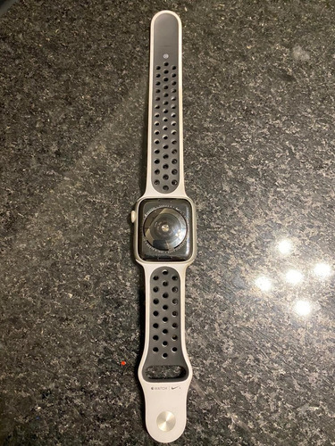 Apple Watch 4 Nike 44mm