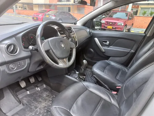 Renault Logan Intense 1.6 Mecánico