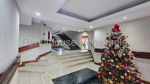 Cómodo Y Acogedor Apartamento Semi Amueblado En Zona Norte De Valencia. El Inmueble Posee Cocina De Concepto Abierto, Amplia Sala/comedor Con Vista Al Parque, Área De Lavandería