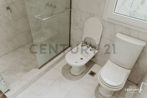 Casa En Venta (6) Seis Ambientes Alamos - Permuta - Pinamar Norte - Costa Atlantica