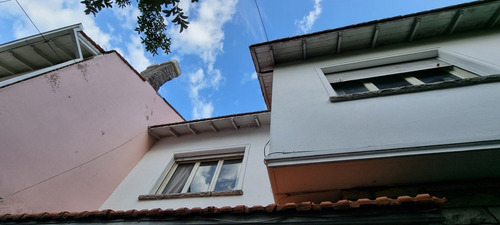 Imagen 26 de 30 de Chalet Cuatro Ambientes Con Dependencia De Servicio