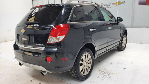 Imagen 5 de 15 de Chevrolet Captiva 2012 2.4 Ls Sport Piel At