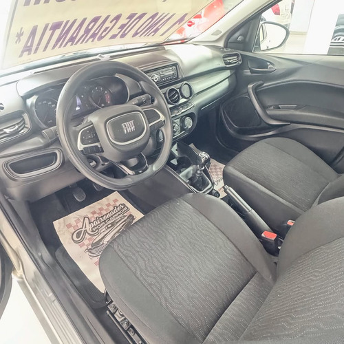 Fiat Cronos 1.0 Drive Flex 4p