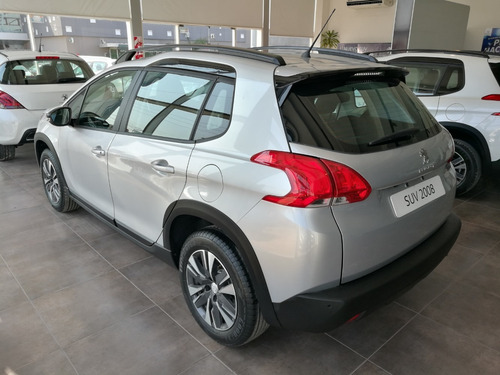 Peugeot 2008 1.6 Feline 0km