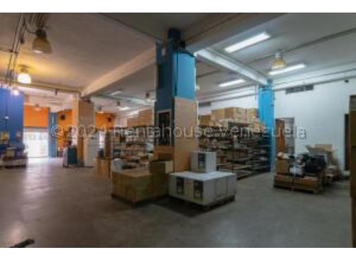 #24-17255 Excelente Edificio Industrial En La Trinidad