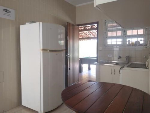 Imagem 13 de 21 de Casa Com 3 Quartos, Churrasqueira, Próxima Ao Centro Comercial E À 1,2km Do Mar Em Itanhaém, Sp.