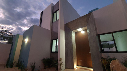 Casa En Venta Merida, San Diego Cutz En Privada, Modelo Min, Preventa A 5 Meses Y Medio.