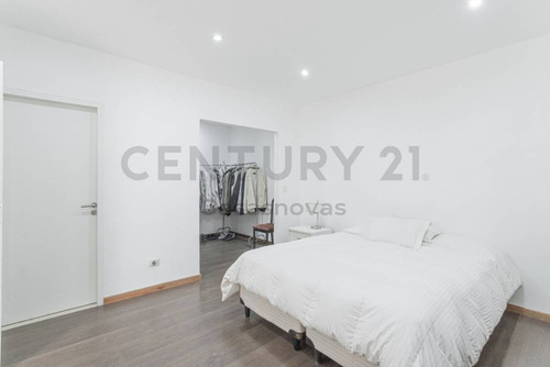 Imagen 15 de 29 de Venta Recoleta - Pza Vte Lopez - Exclusivo Piso 2 Dormitorios - Excelente Estado