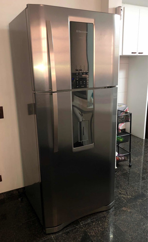 Imagem 2 de 2 de Geladeira Electrolux Infinity