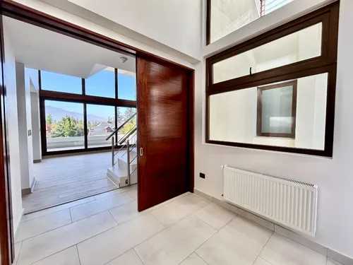 Duplex Con Jacuzzi Y Quincho Privado // 3d + 3b + Servicios