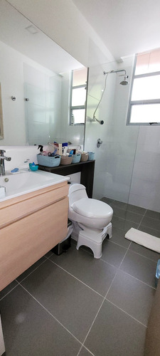 Imagen 17 de 24 de Venta Apartamento Moderno Vista Verde Envigado