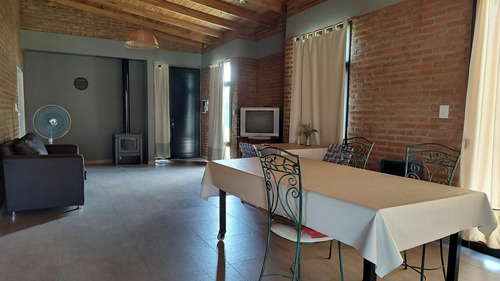 Casa Chalet En Venta En Pucará Los Búhos, Roldán, San Lorenzo