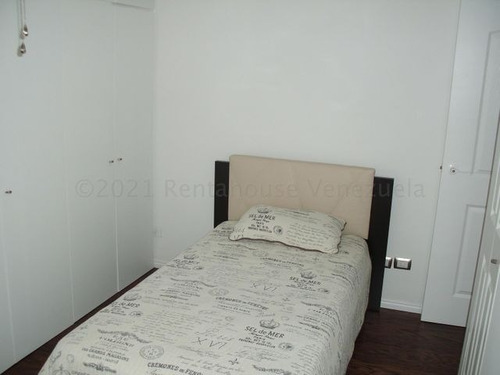 Imagen 10 de 15 de Townhouse En Venta 21-14563 Yubelys Martínez Rent-a-house
