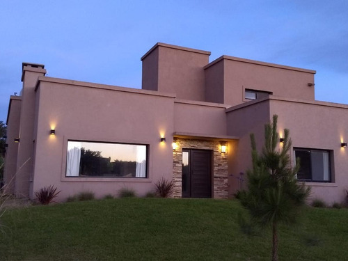 Imagen 13 de 19 de Casa A La Venta En Costa Esmeralda Área Residencial