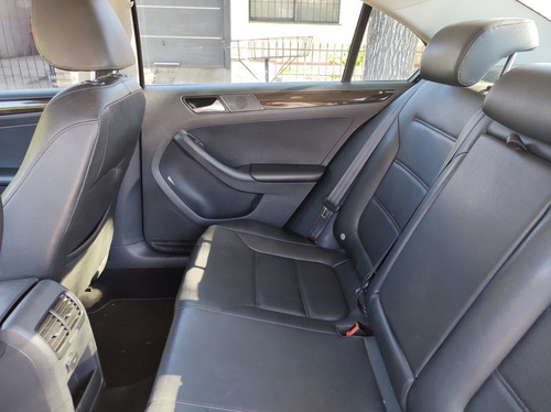 Volkswagen Vento 2.5 Luxury 170cv Tiptronic 2015