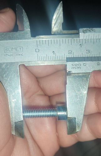 Imagen 4 de 4 de Tornillos Decorativos Moto Y Carro Con Tuerca
