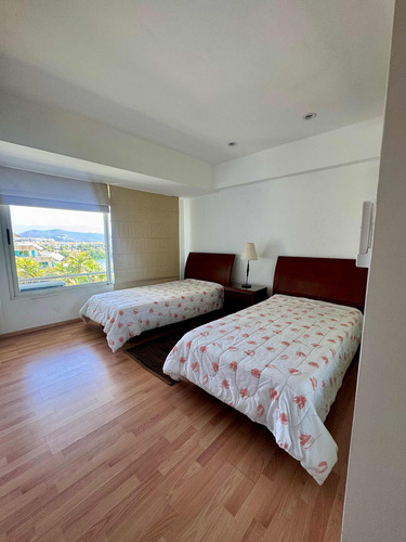 Venta Apartamento Isla Paraíso Yacht Club, Lecheria Anzo