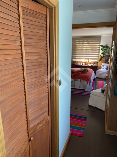 Casa En Venta De 6 Dorm. En Pucón