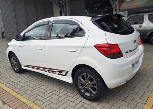 Chevrolet Ônix Effect 1.4 Completo 2016