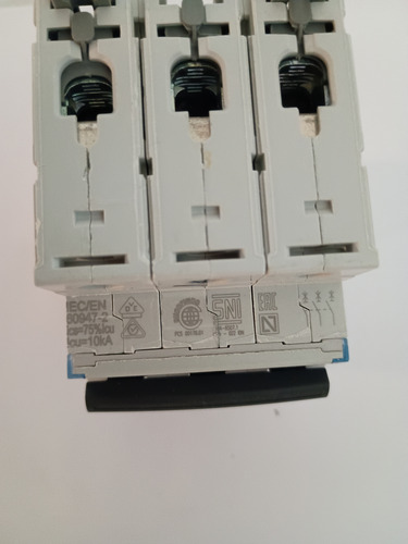 Interruptor Automatico 3p 32a Curva D 10ka Legrand Rf 408092