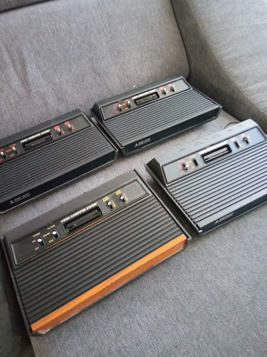 Atari 2600 Lote De 4 Para Reparar