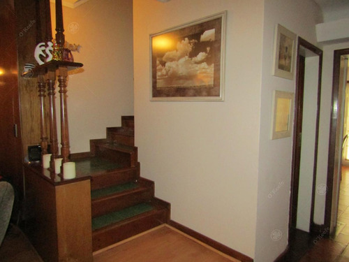 Imagen 14 de 30 de Impecable 4 Ambientes Totalmente Reciclado Quincho,jardín, Pileta, Garage!