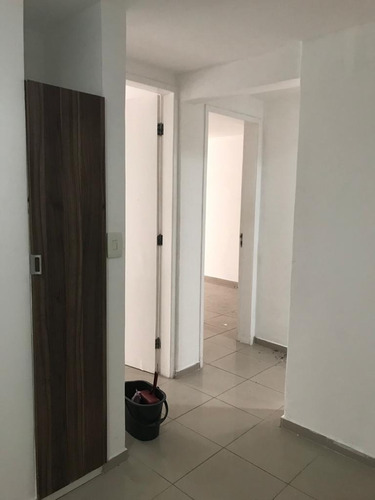 Imagem 4 de 19 de Excelente 02 Quartos, P/solteiro Ou Casal, 03 Elevadores, Não Tem Garagem Na Boa Vista - Ap00117 - 69359160