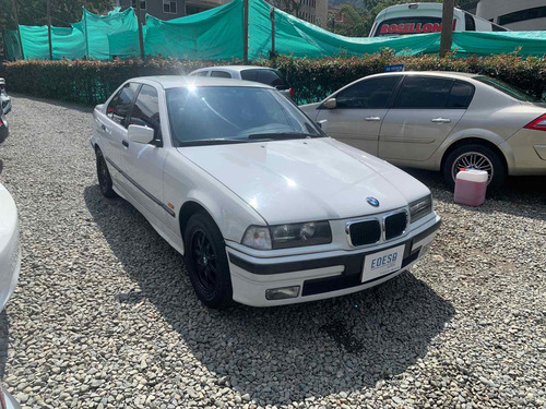 Bmw Serie 3 Is