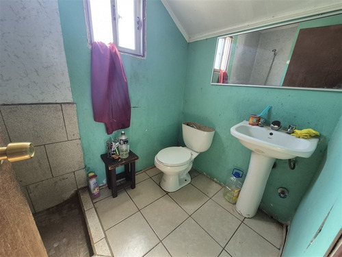 Casa En Venta De 3 Dorm.1 Baño En Colina