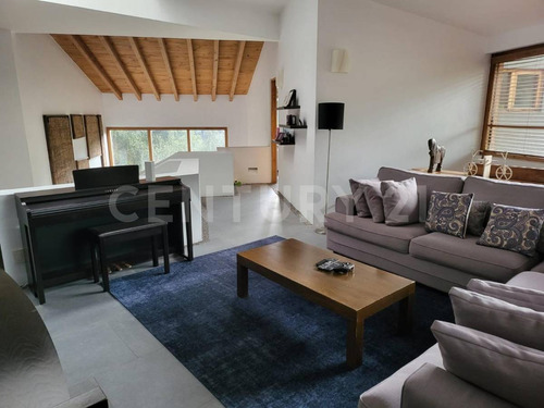 Casa En Condominio En Renta O Venta Desarrollada En Desniveles Y Tapancos