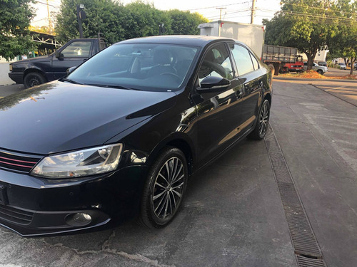 Imagem 1 de 12 de Volkswagen Jetta 2011 2.0 Comfortline Flex 4p Automática