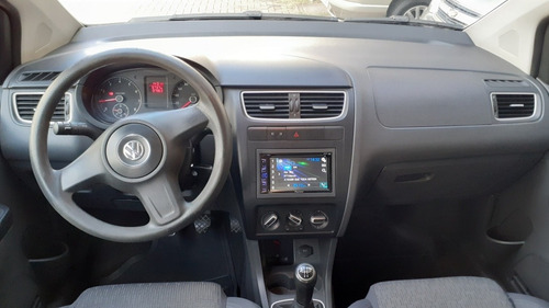 Volkswagen Fox 2012 1.0 Vht Total Flex 5p