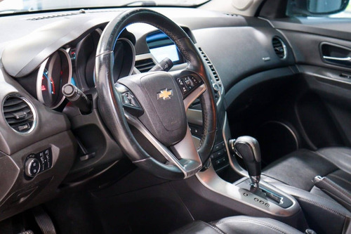 Imagem 11 de 15 de Chevrolet Cruze 1.8 Lt 16v Flex 4p Automático