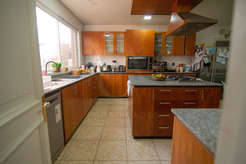 Casa En Venta, Parcelas Del Parque, Las Rastras, Talca.