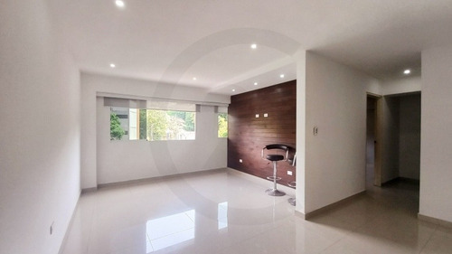 Imagen 4 de 18 de Fl - Alquiler Apartamento Colinas De Las Acacias