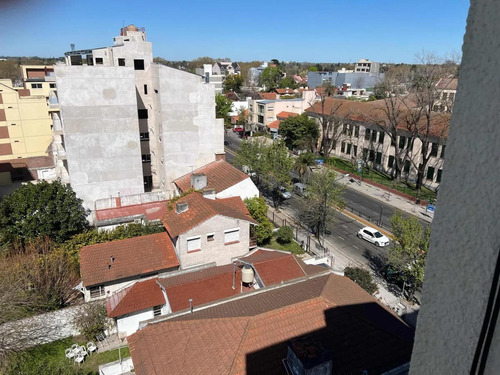 Departamento En Venta - 1 Dormitorio 1 Baño - Adrogué