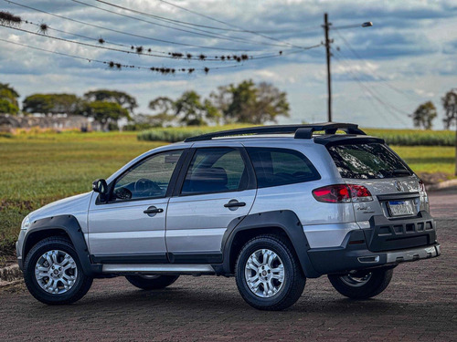Fiat Palio 1.8 MPI ADVENTURE LOCKER WEEKEND 8V FLEX 4P MANUAL