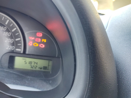 Nissan March 2013 1.0 5p