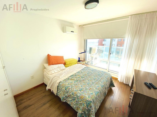 Venta Departamento 4 Dormitorios Piscina Rambla- Malvín