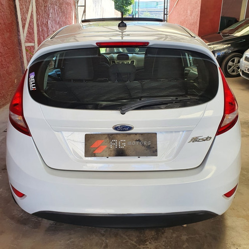 Ford Fiesta Kinectic 2012 Titanium