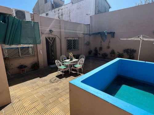Imagen 13 de 26 de Casa Con Pileta En Venta En La Tablada