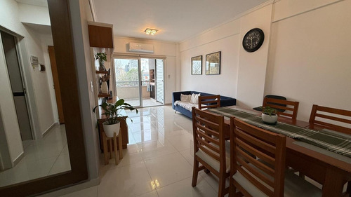 3 Ambientes Frente 68 M2 Aprox
