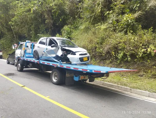 Vendo O Permuto Camabaja Mazda T Con Motor Npr 4.5