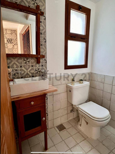 Venta Casa A 31 Entre 421 Bis Y 422. Villa Elisa